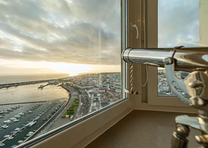 Highest Vacation In Azores * Πόντα Ντελγκάντα