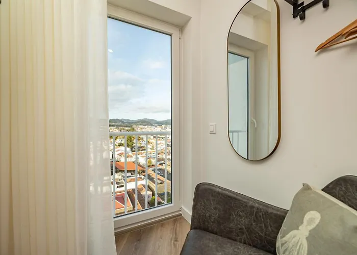 Highest Vacation In Azores Πόντα Ντελγκάντα